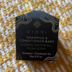 NWT Viori shampoo bar & conditioner bar set